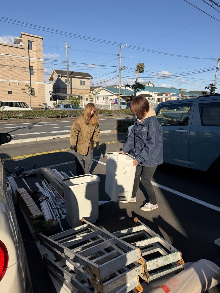 2025最終出社日 大掃除～社内ボーリング大会🎳 - Blog - 日大建築